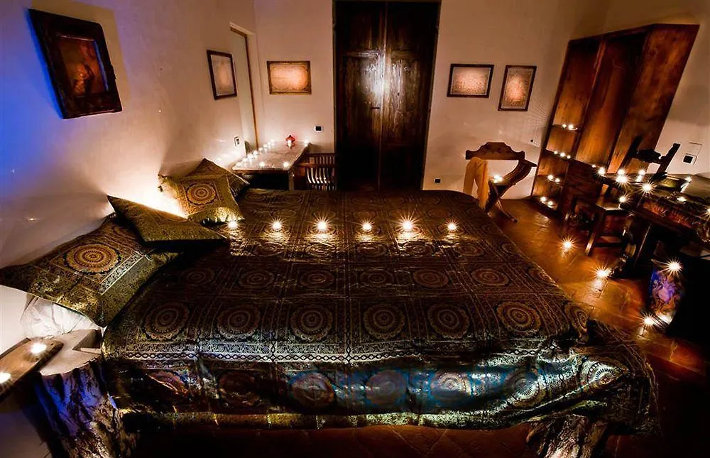 ***  Castello Di Montalbano Bed & Breakfast San Jacopo al Girone Italy