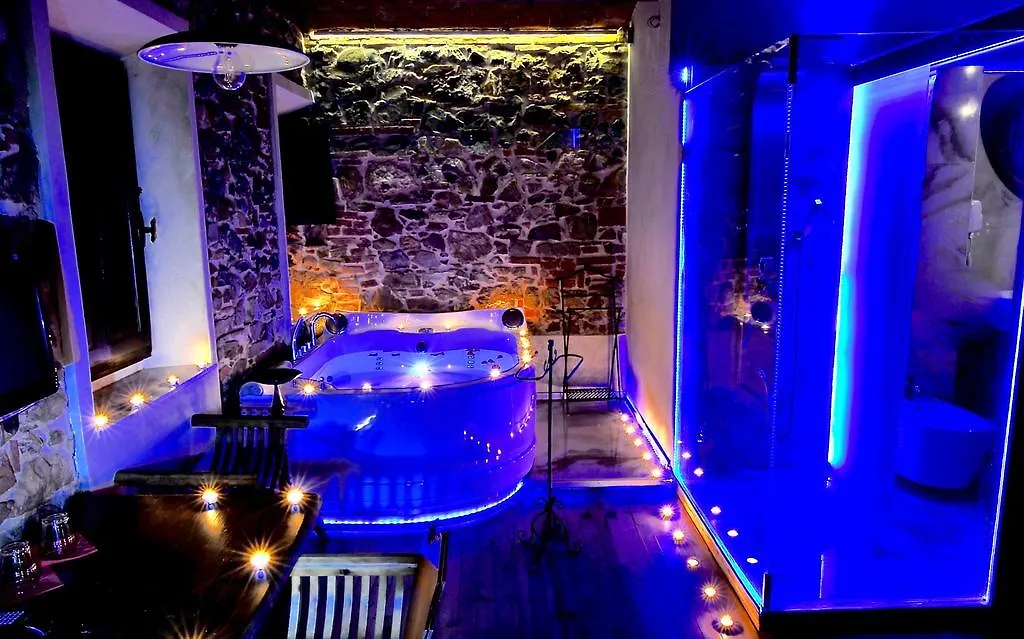 Castello Di Montalbano Bed and Breakfast San Jacopo al Girone 3*,