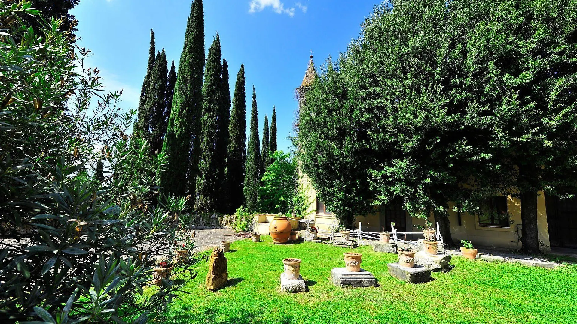 *** Bed & Breakfast Castello Di Montalbano Bed and Breakfast San Jacopo al Girone Italien